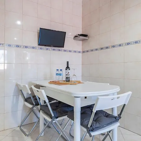 Gloria's Terrace By Lovelystay Apartman Lisboa