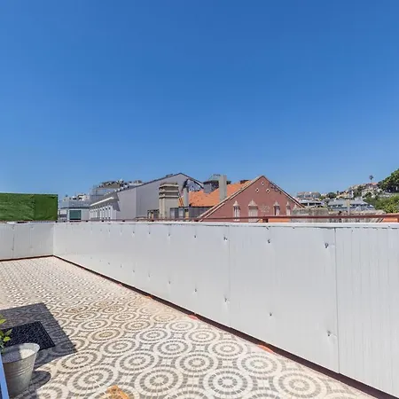 Gloria's Terrace By Lovelystay Apartmán