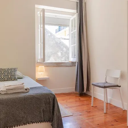Gloria's Terrace By Lovelystay Apartment Lisbon
